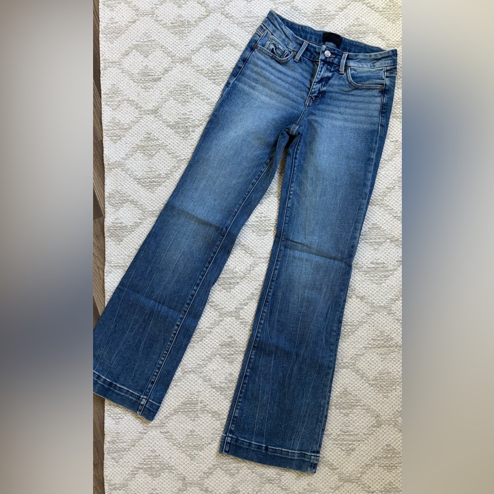“Buckle Black” NWOT Flare Long Jeans